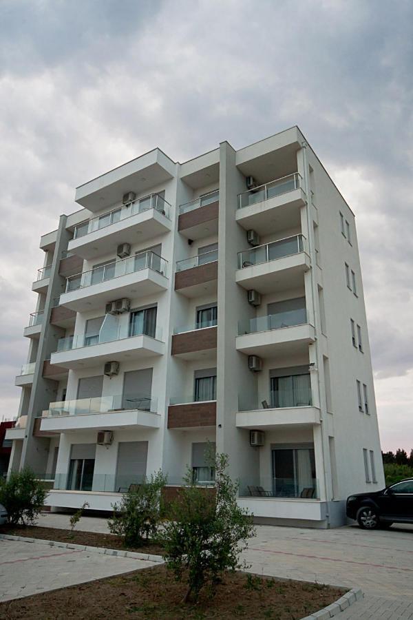 Apartments Jasmina Улцин Екстериор снимка