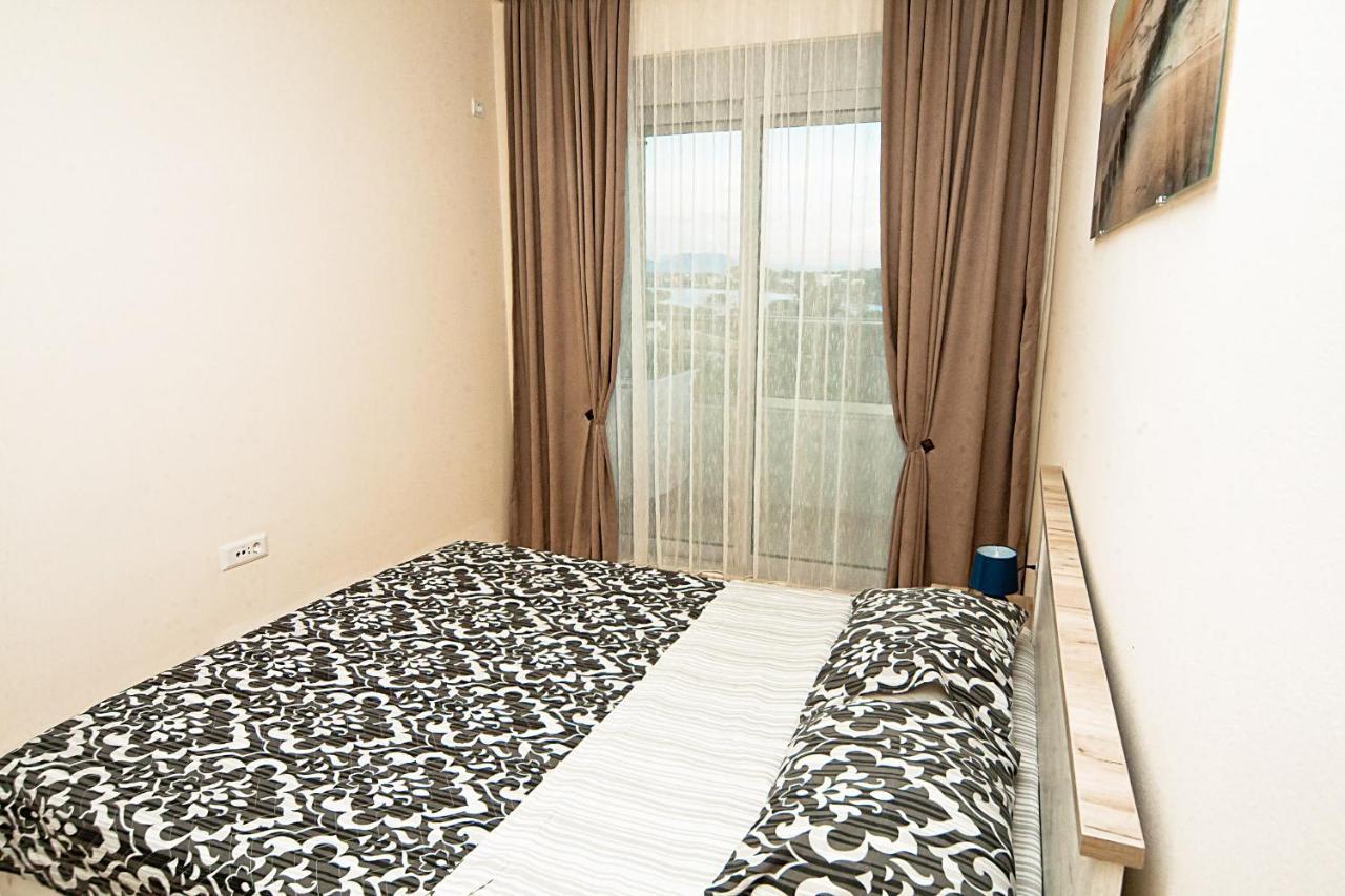 Apartments Jasmina Улцин Екстериор снимка